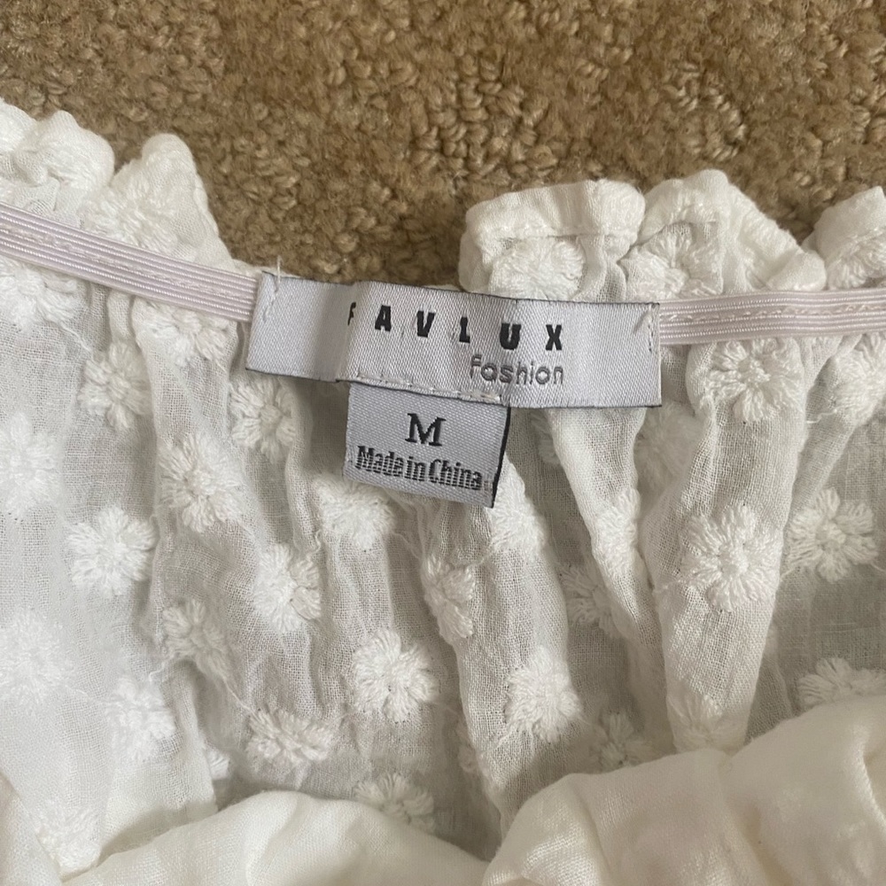 White off the shoulder cropped top - Picture 2 of 2